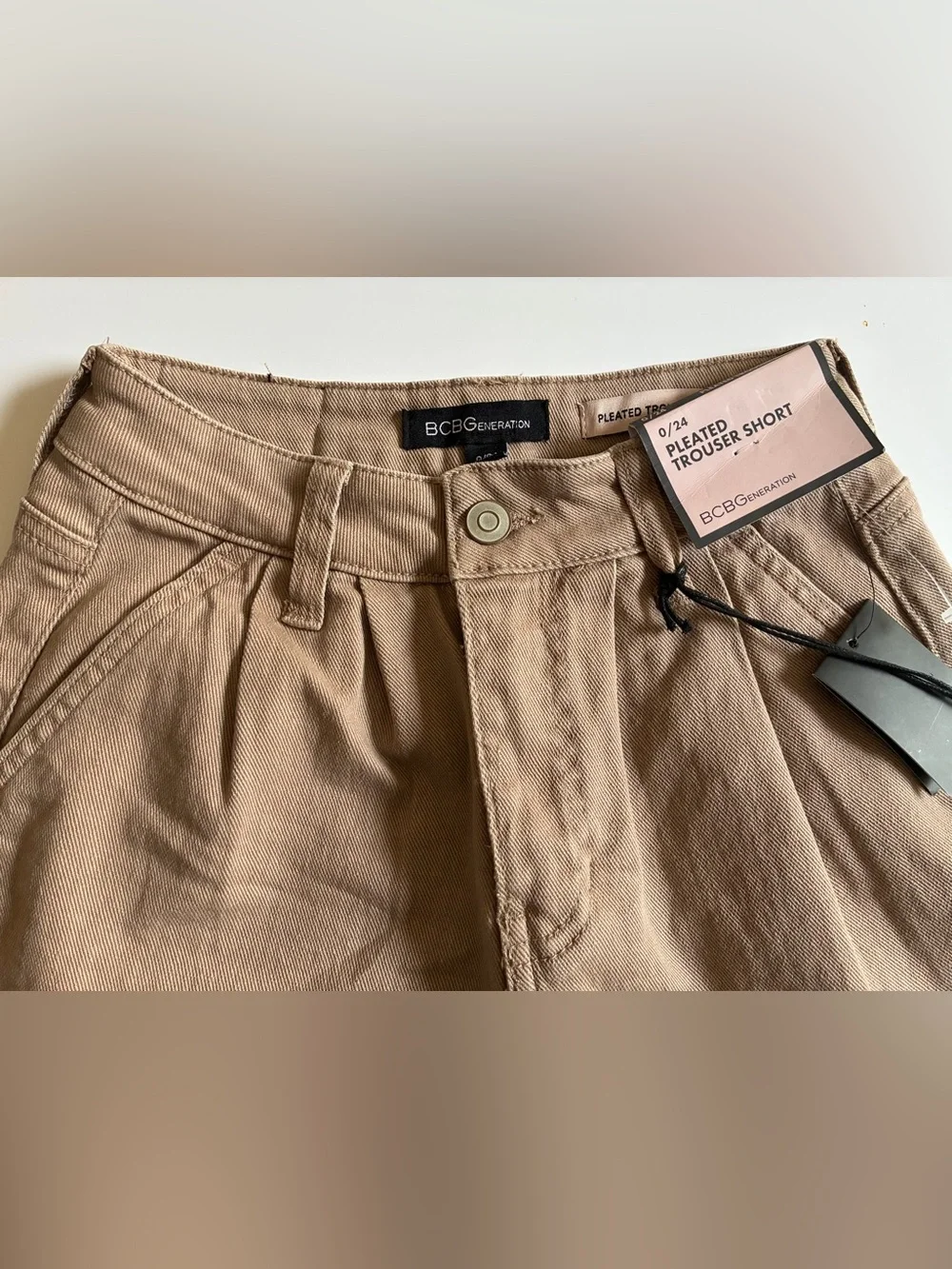 BCBGeneration Tan High-Waist Pleated Women’s Shorts.24.NWT
